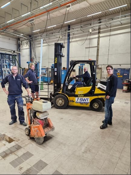 Ausbau der Dacharbeitsstände