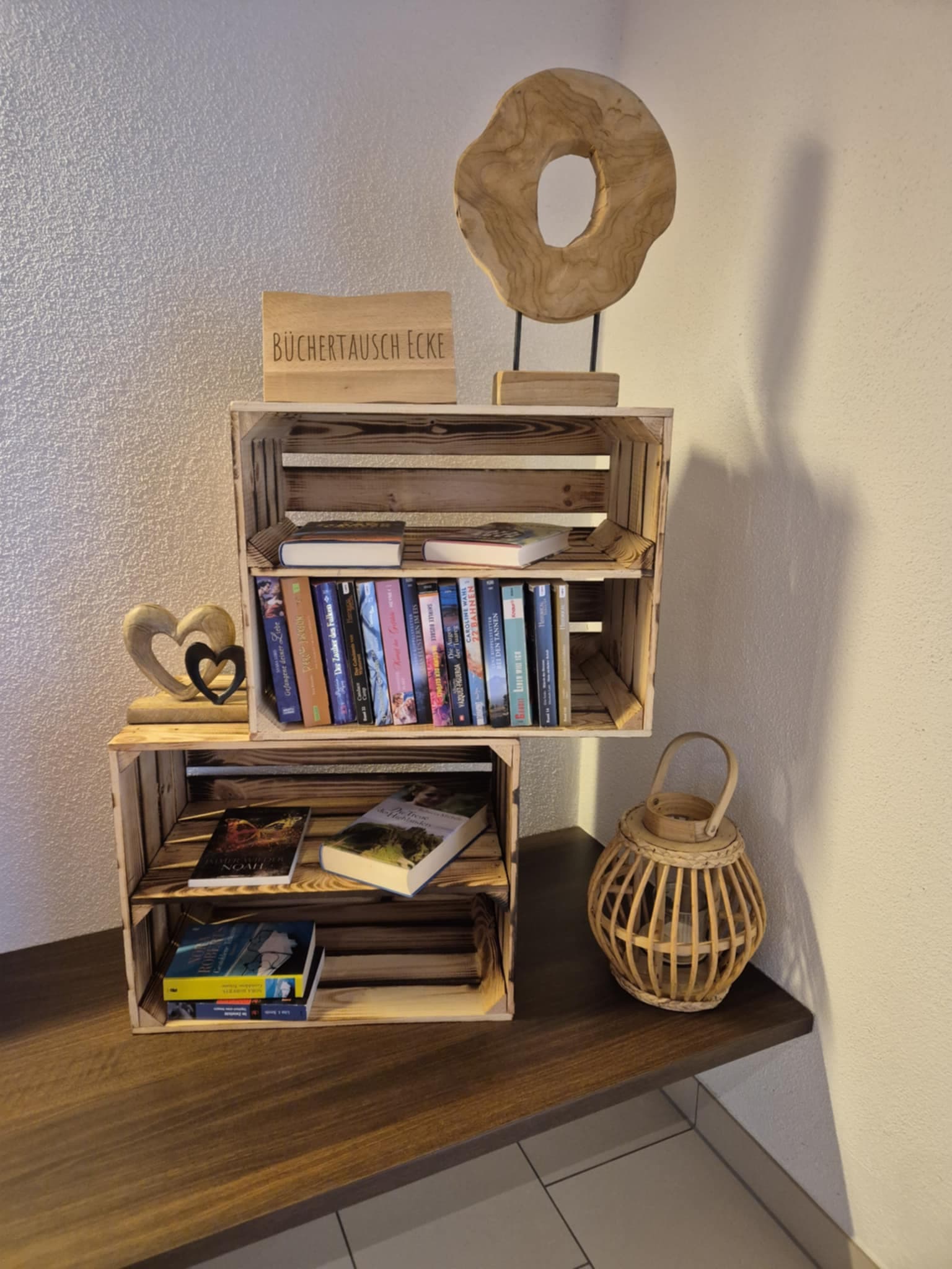 Bücherecke im Saunagarten